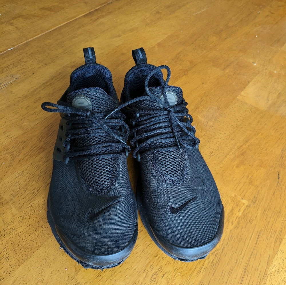 NIKE AIR PRESTO CASUAL SHOES Size XS / 8